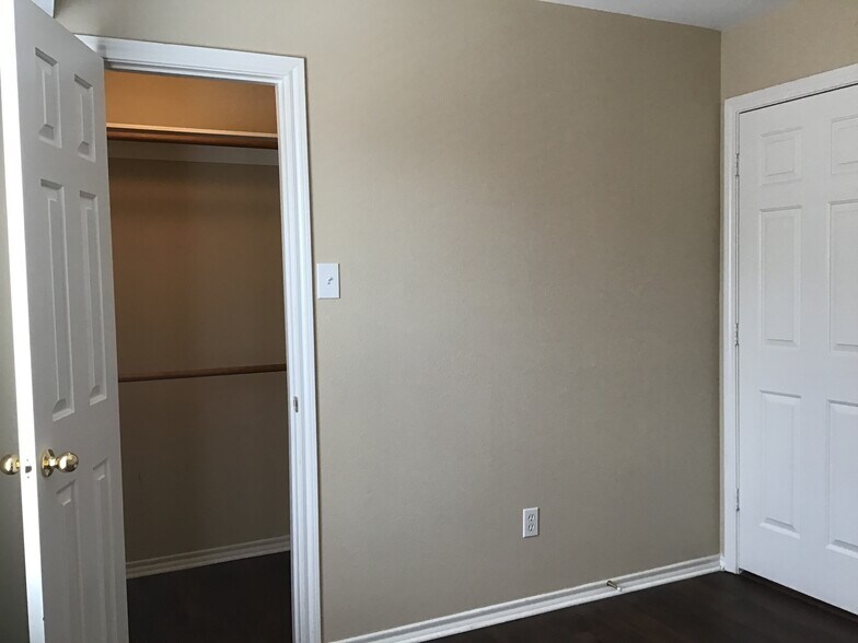 Building Photo - 16650 Beckland Ln