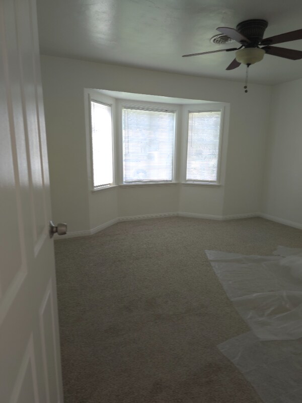 Building Photo - 925 W Mirada Rd