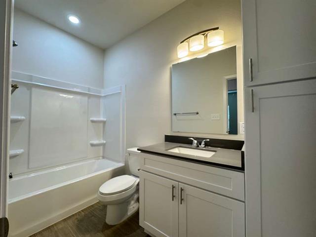 Building Photo - 1223 S Austin St