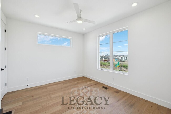 Building Photo - 1200 Phillips St