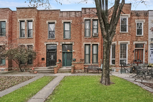 Building Photo - 901 S Bishop St