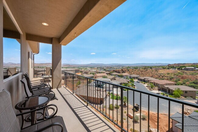 Building Photo - Fully Furnished Home With a View | 1–6 Month Lease | Private Basement Suite + All Essentials Incl...