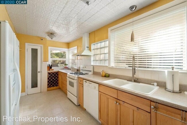 Building Photo - 2 br, 1 bath House - 1680 La Bonita