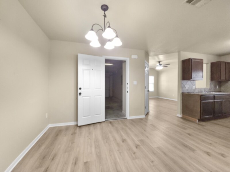 Building Photo - 4415 Brutus Ln