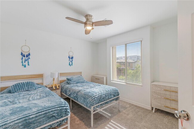 Building Photo - 976 Bluebell Brook St