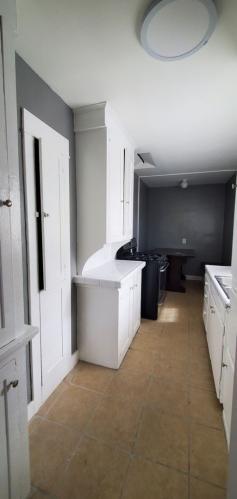 Building Photo - 2867-2873 Edgehill Dr