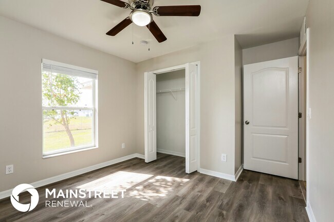 Building Photo - 4029 24th St SW