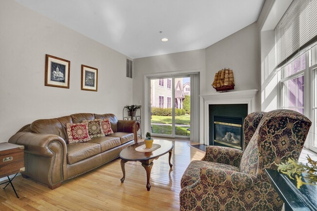 Building Photo - 1309 Half Moon Bay Dr