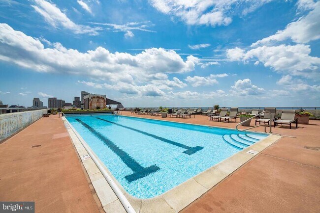 Building Photo - 226 W Rittenhouse Square