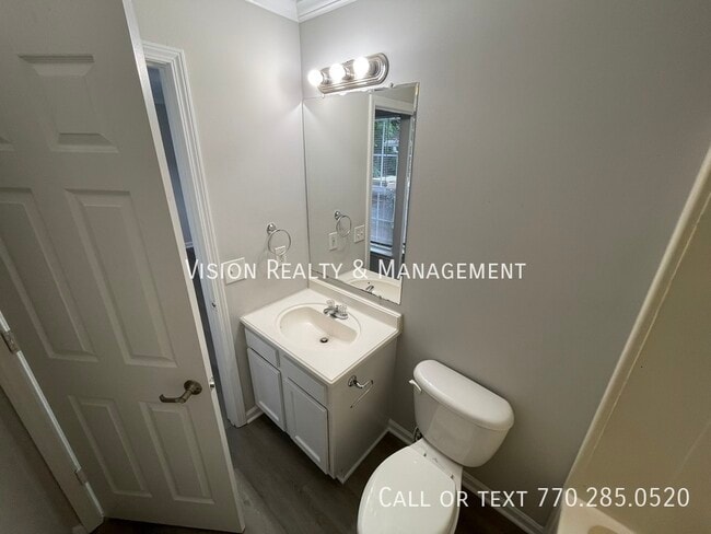 Building Photo - 1040 Thomasville Estates Dr SE