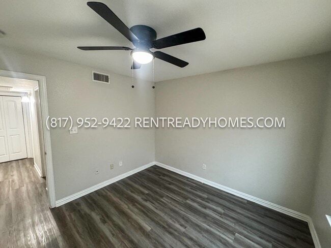 Building Photo - 8110 Skillman St