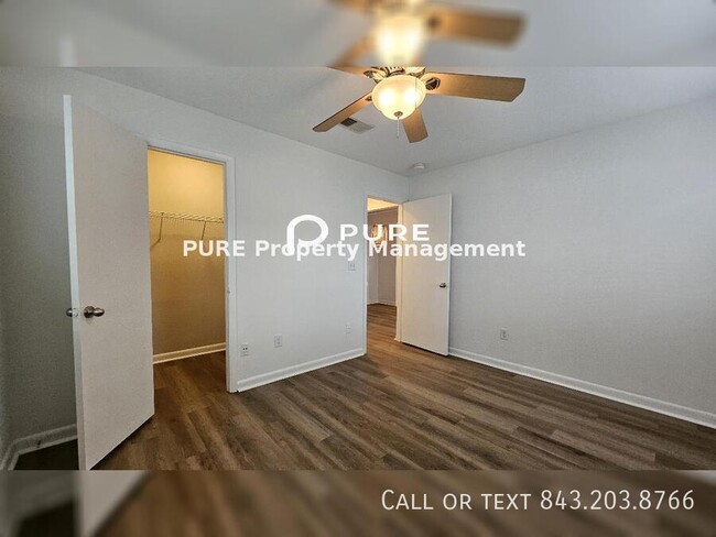 Building Photo - 50% off One Months Rent! Sign a Lease by 1...