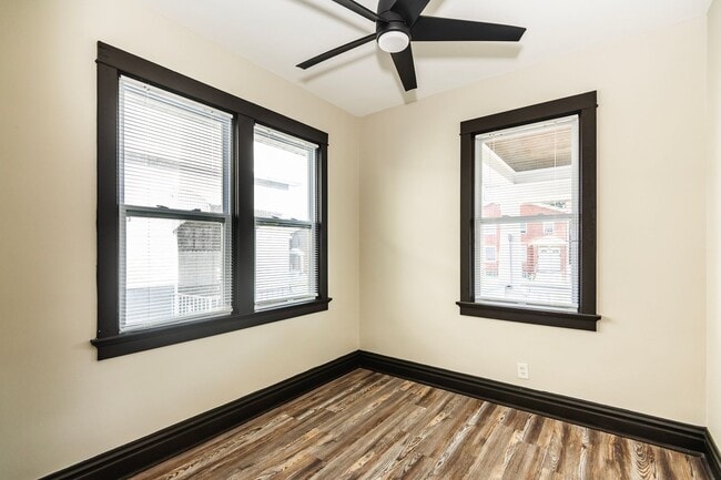 Building Photo - Beautiful Renovated 2 Bed 1 Bath Home