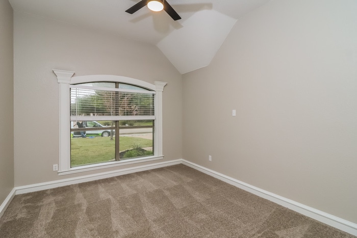 Building Photo - 330 Spyglass Dr