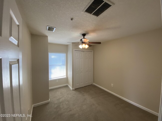 Building Photo - 8204 White Falls Blvd