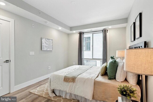 Building Photo - 1223 N 7th St