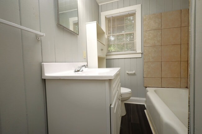 Building Photo - 501 Charlton St