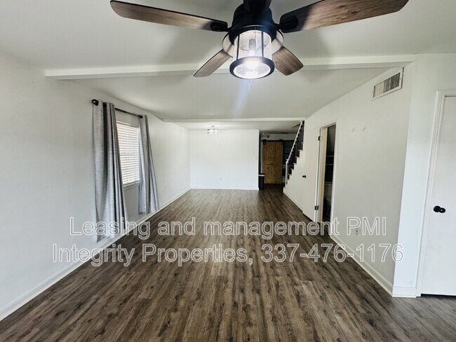 Building Photo - 2343 Robley Dr