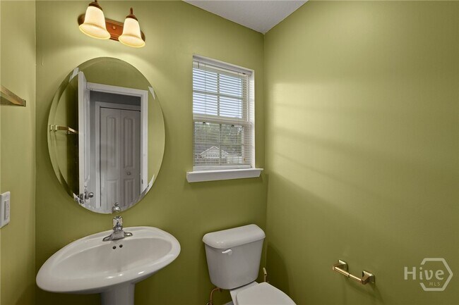 Building Photo - 220 Augusta Way