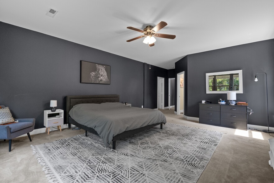 Building Photo - 112 Plymouth Pass Dr