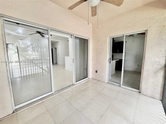 Building Photo - 16320 Malibu Dr