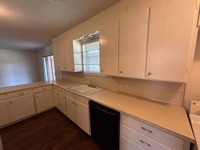 Building Photo - Beautiful Corner Lot Living