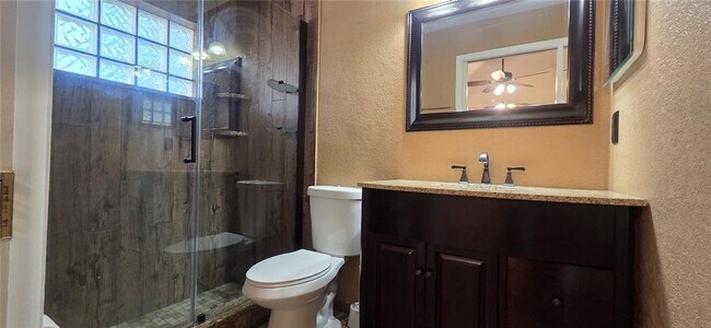 Building Photo - 4828 Jeanette Ct