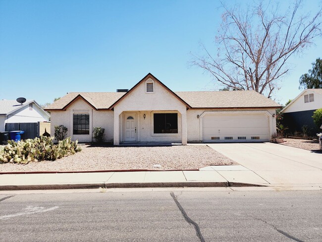 Building Photo - 3 Bedroom Close to Intel, Kyrene Schools!