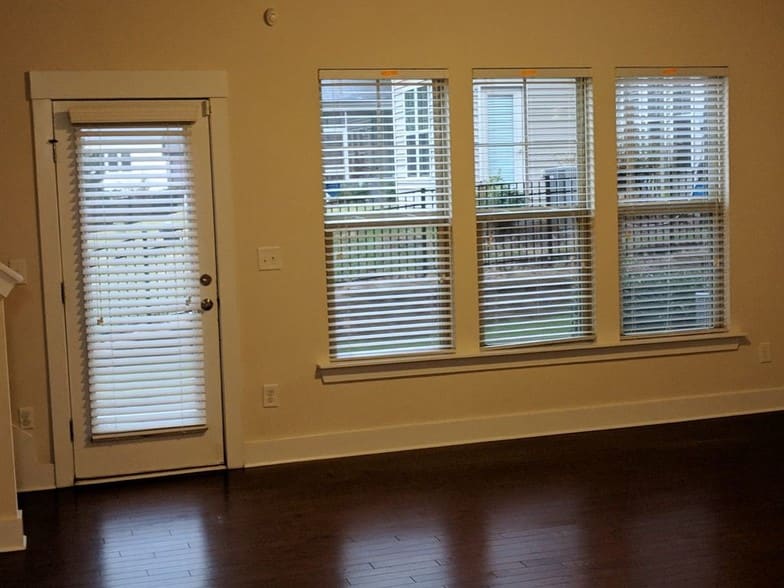Building Photo - 214 Brier Crossings Loop