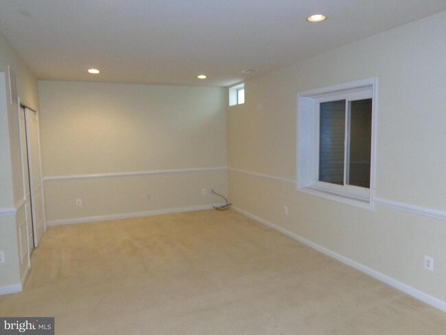 Building Photo - 15839 Fourmile Creek Ct