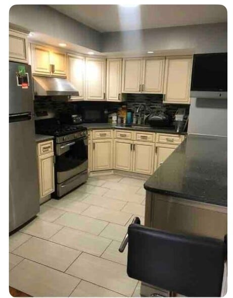 Building Photo - 315 Mt Eden Pkwy