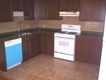 Building Photo - 112 Cranch St