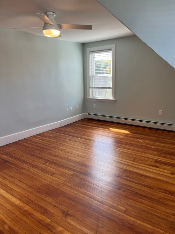 Building Photo - 388 S Main St