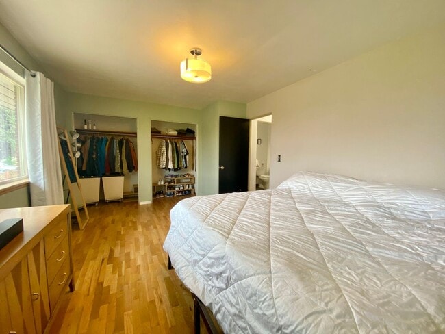 Building Photo - Charming Updated Home Across from Franklin Park and Hospital!