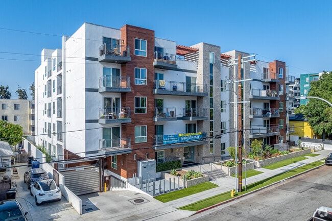 Building Photo - The Luxe Residential