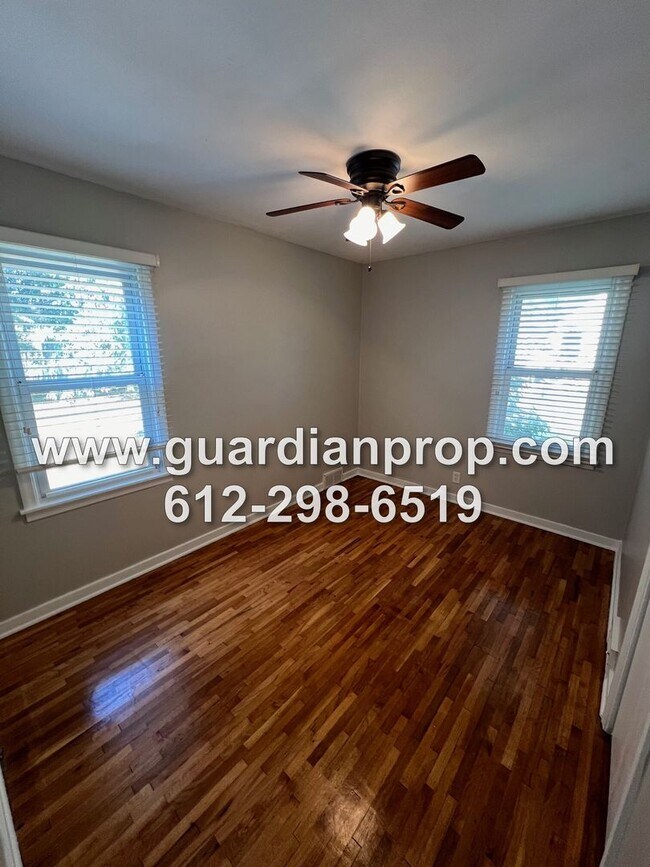 Building Photo - Mounds View House Available Now, Updated K...