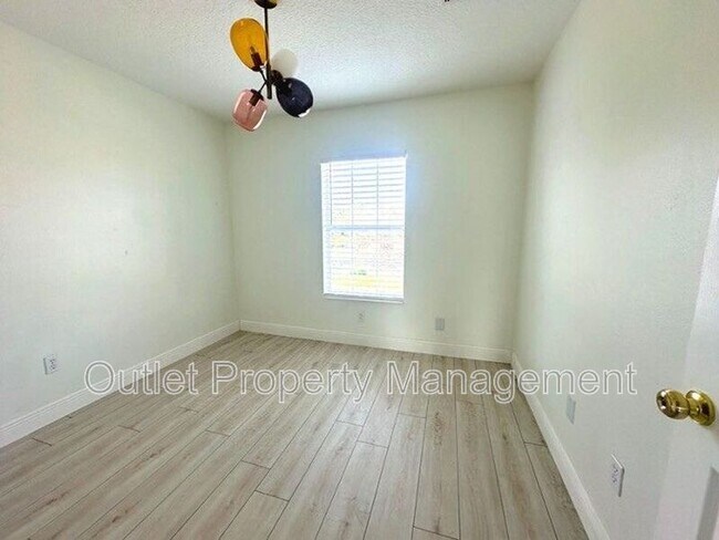 Building Photo - 9603 Fenrose Terrace