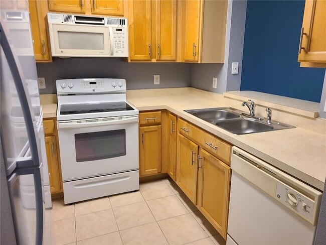Building Photo - 14941 Amberjack Terrace
