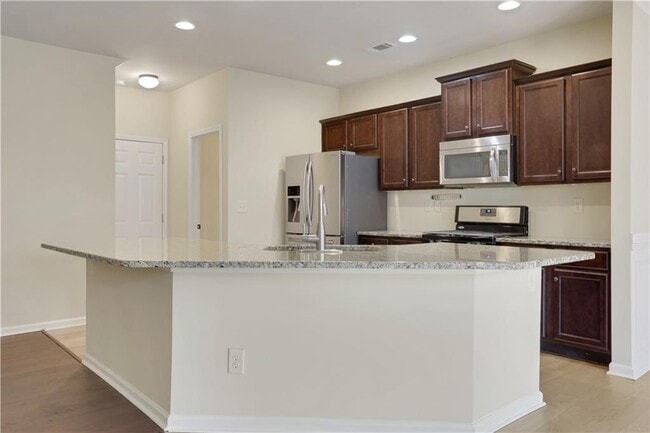 Building Photo - 2526 Morgan Chase Dr