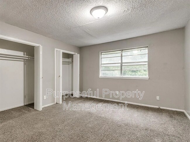 Building Photo - 6814 Lancer Ln