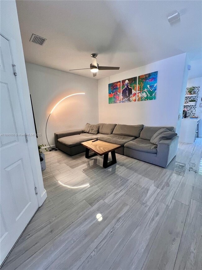 Building Photo - 4654 Santa Cruz Way