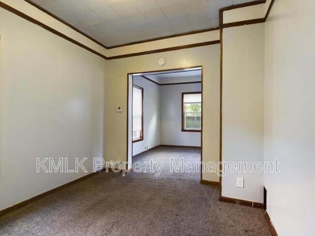 Building Photo - 1128 Cordova Ave