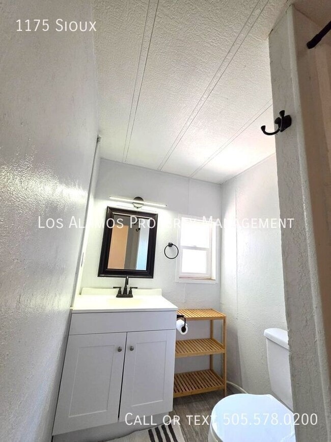 Building Photo - 1175 Sioux-