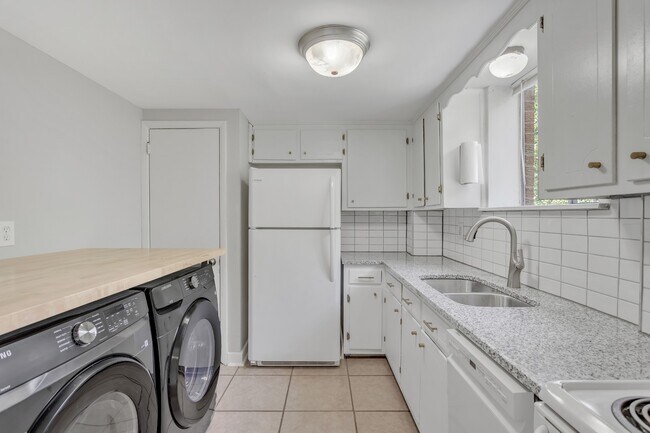Building Photo - 622 Ermac Dr