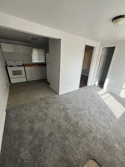 Building Photo - 2129 Ford St