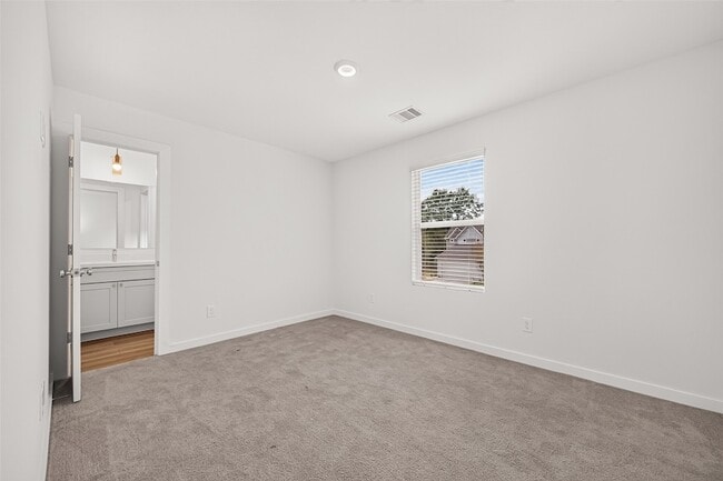 Building Photo - 2714 Discovery Trails Ct
