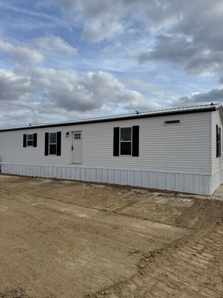 Building Photo - 274 Patriot Ln