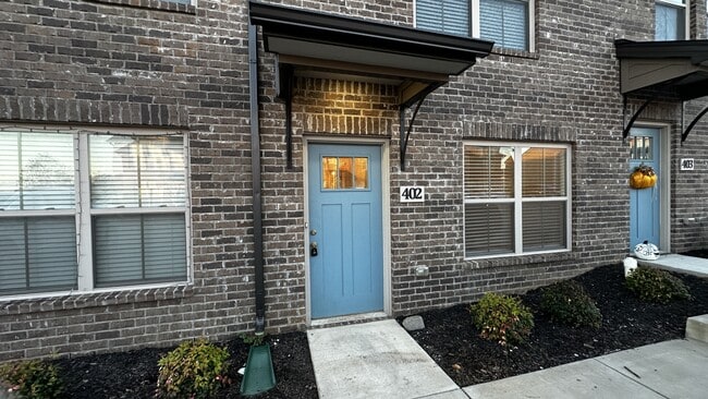 Primary Photo - 1000 Henry Pl Blvd