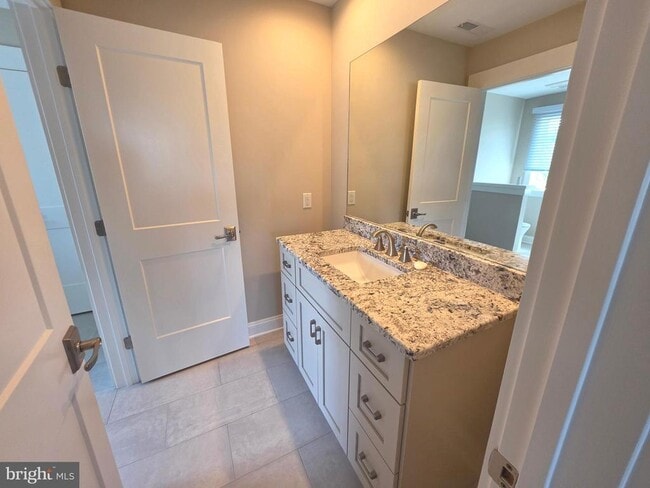 Building Photo - 94 Wolf Creek Cir