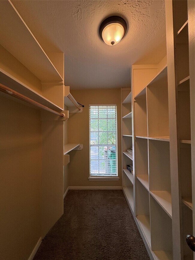 Building Photo - 3450 Gary Ln